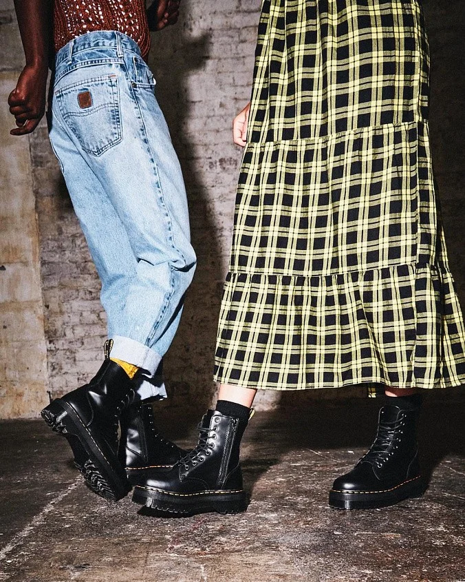 Ботинки женские Dr. Martens Jadon Platform